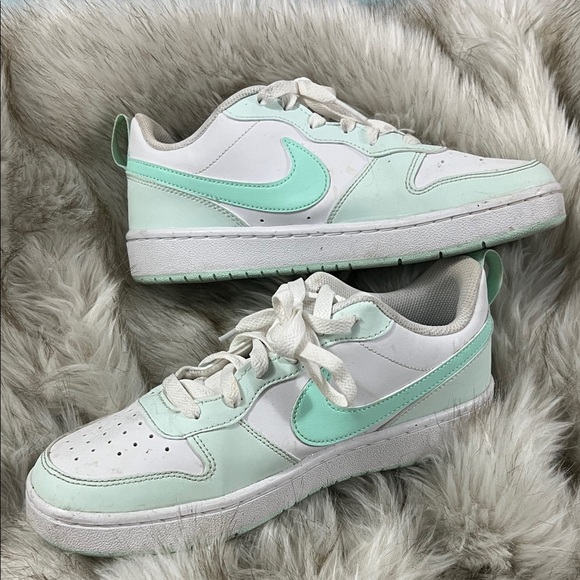 Nike Women's Fresh Mint and White Sneakers - Picture 6 of 6